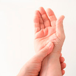 cuidado-de-manos-ippo-ecuador-distribuidor-de-guantes-quito